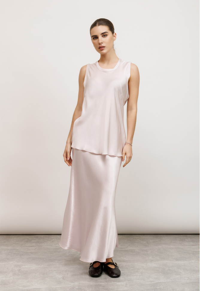 Powder pink viscose skirt